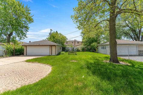 7907 West 74th Street Bridgeview IL 60455