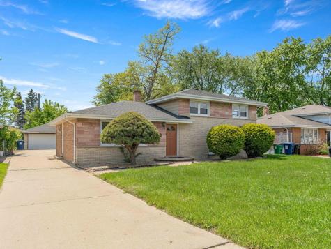 7907 West 74th Street Bridgeview IL 60455