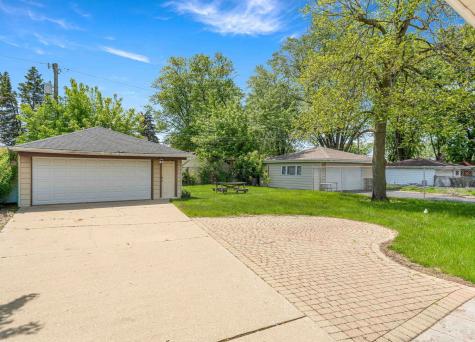 7907 West 74th Street Bridgeview IL 60455