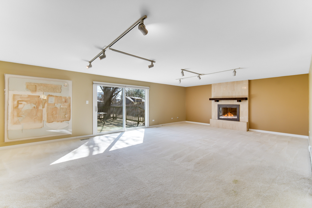 519 Charlestown Drive Bolingbrook IL 60440