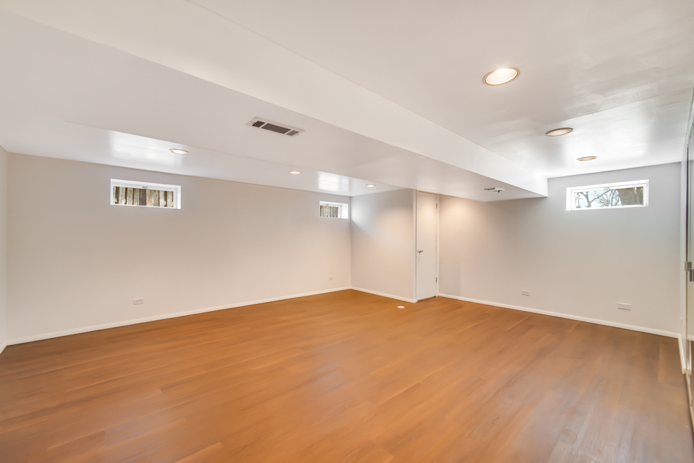 519 Charlestown Drive Bolingbrook IL 60440