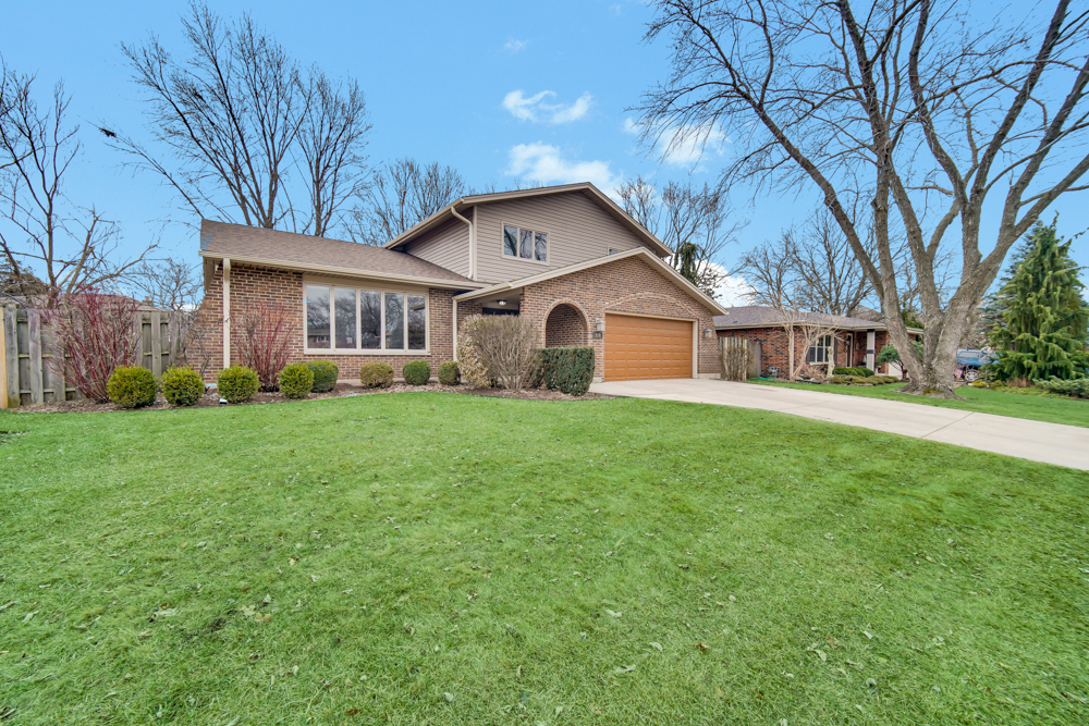 519 Charlestown Drive Bolingbrook IL 60440