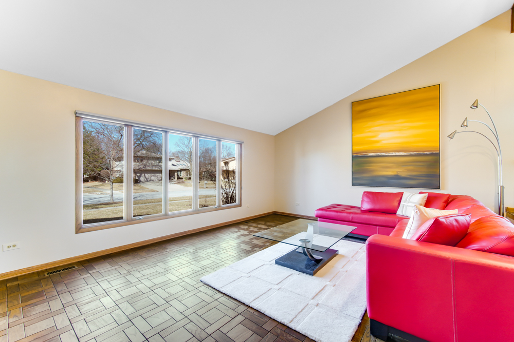 519 Charlestown Drive Bolingbrook IL 60440