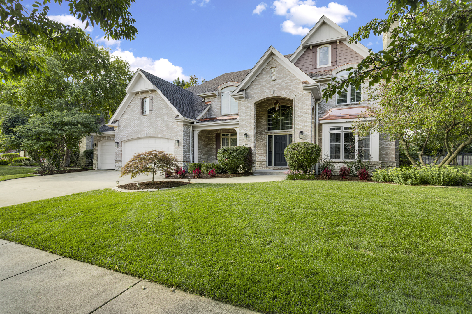 627 Nanak Court Naperville IL 60565