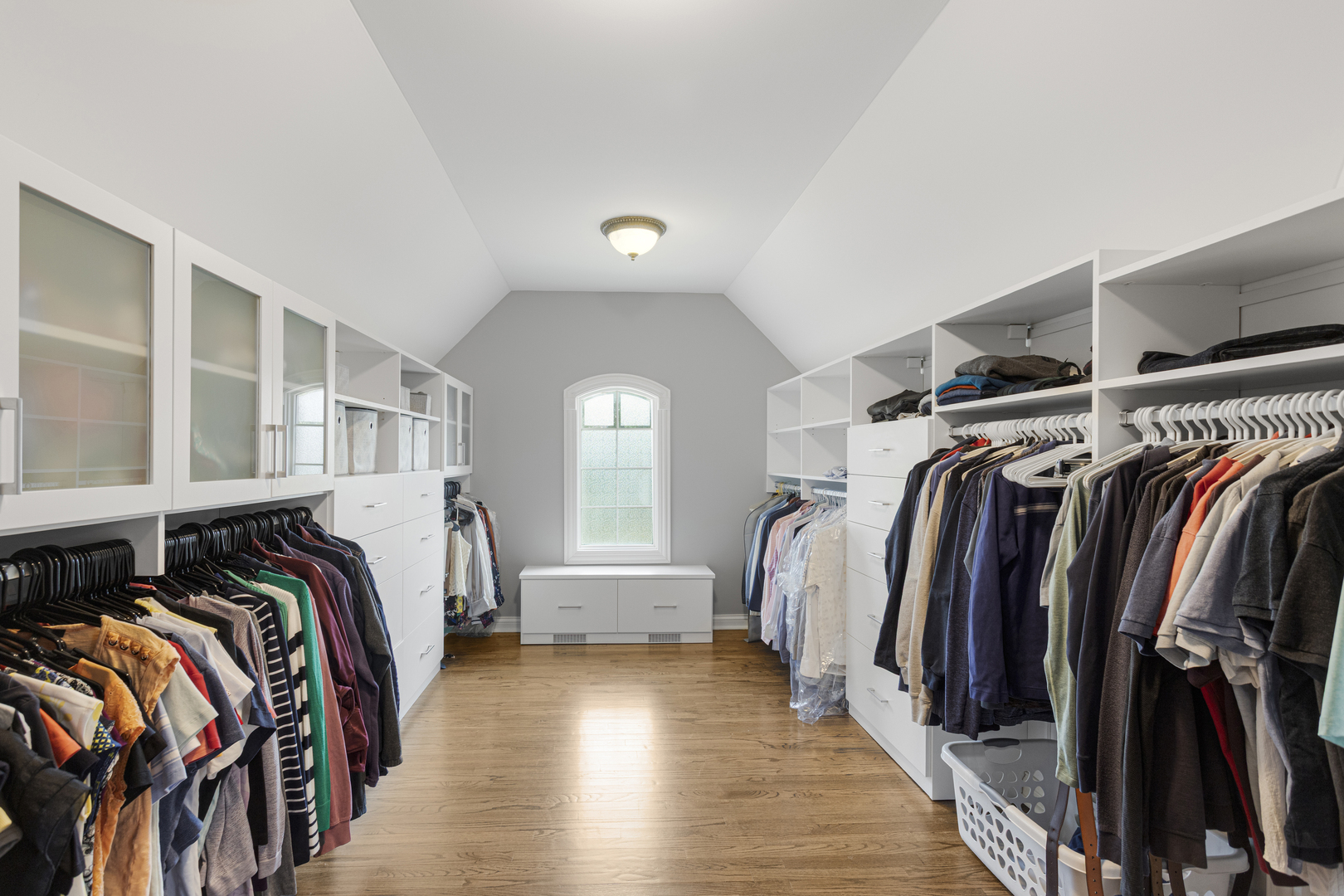 627 Nanak Court Naperville IL 60565