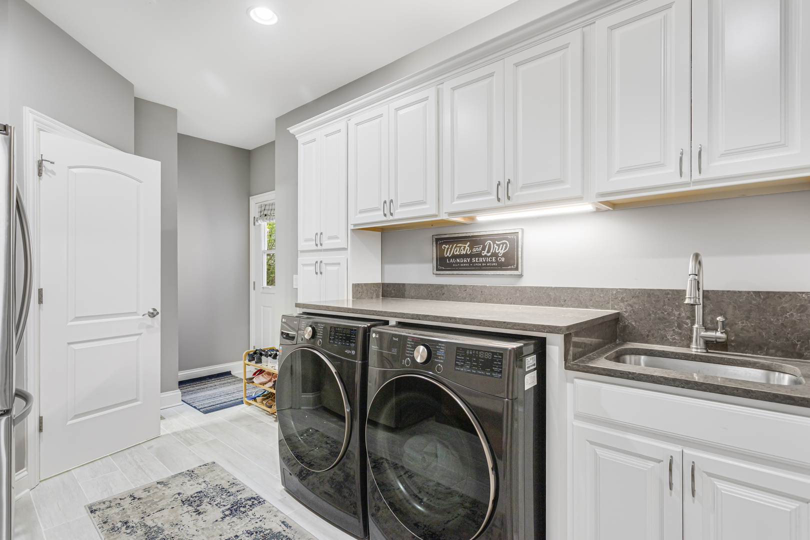 627 Nanak Court Naperville IL 60565