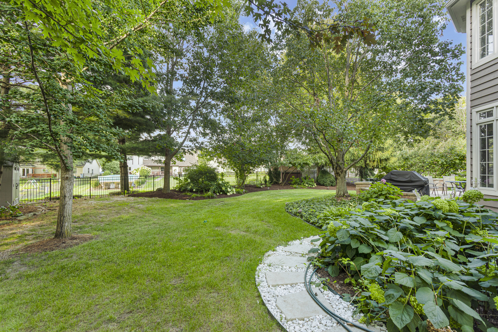 627 Nanak Court Naperville IL 60565