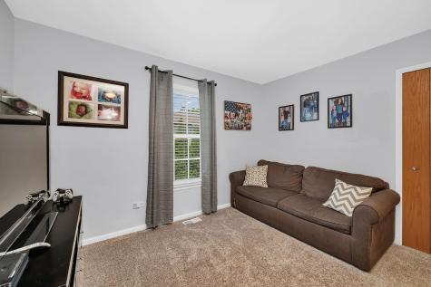 1002 Butterfield Circle E Shorewood IL 60404