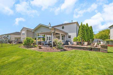 1002 Butterfield Circle E Shorewood IL 60404