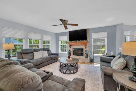 1002 Butterfield Circle E Shorewood IL 60404