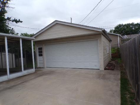 3222 26TH Street Rock Island IL 61201