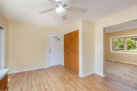 7049 West 91 Street Bridgeview IL 60455