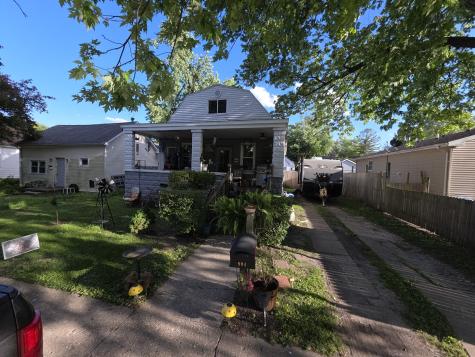 904 East Macon Street Clinton IL 61727