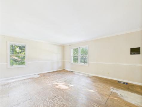 1136 Pine Court Batavia IL 60510