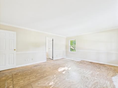 1136 Pine Court Batavia IL 60510