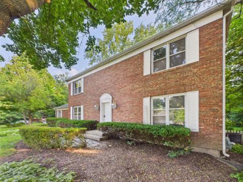 1136 Pine Court Batavia IL 60510