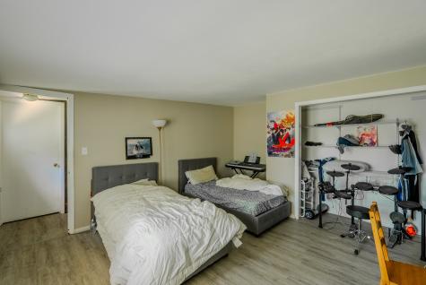 680 Indian Spring Lane Buffalo Grove IL 60089