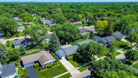 680 Indian Spring Lane Buffalo Grove IL 60089