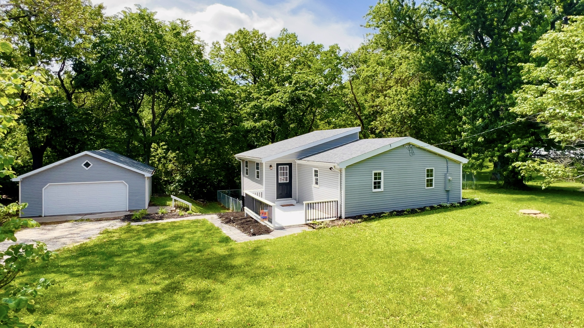 207 Hillman Street Washington IL 61571