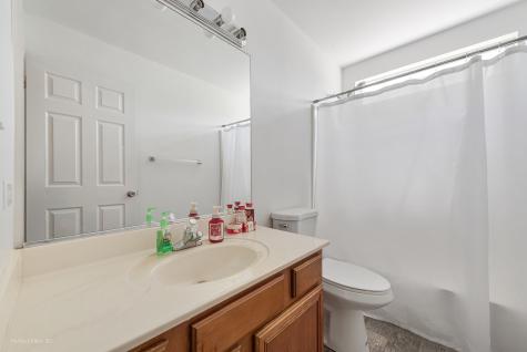 1195 Masters Parkway Aurora IL 60506