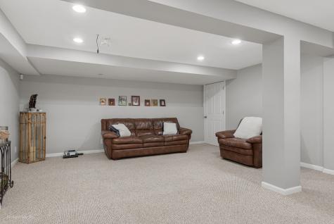 1195 Masters Parkway Aurora IL 60506