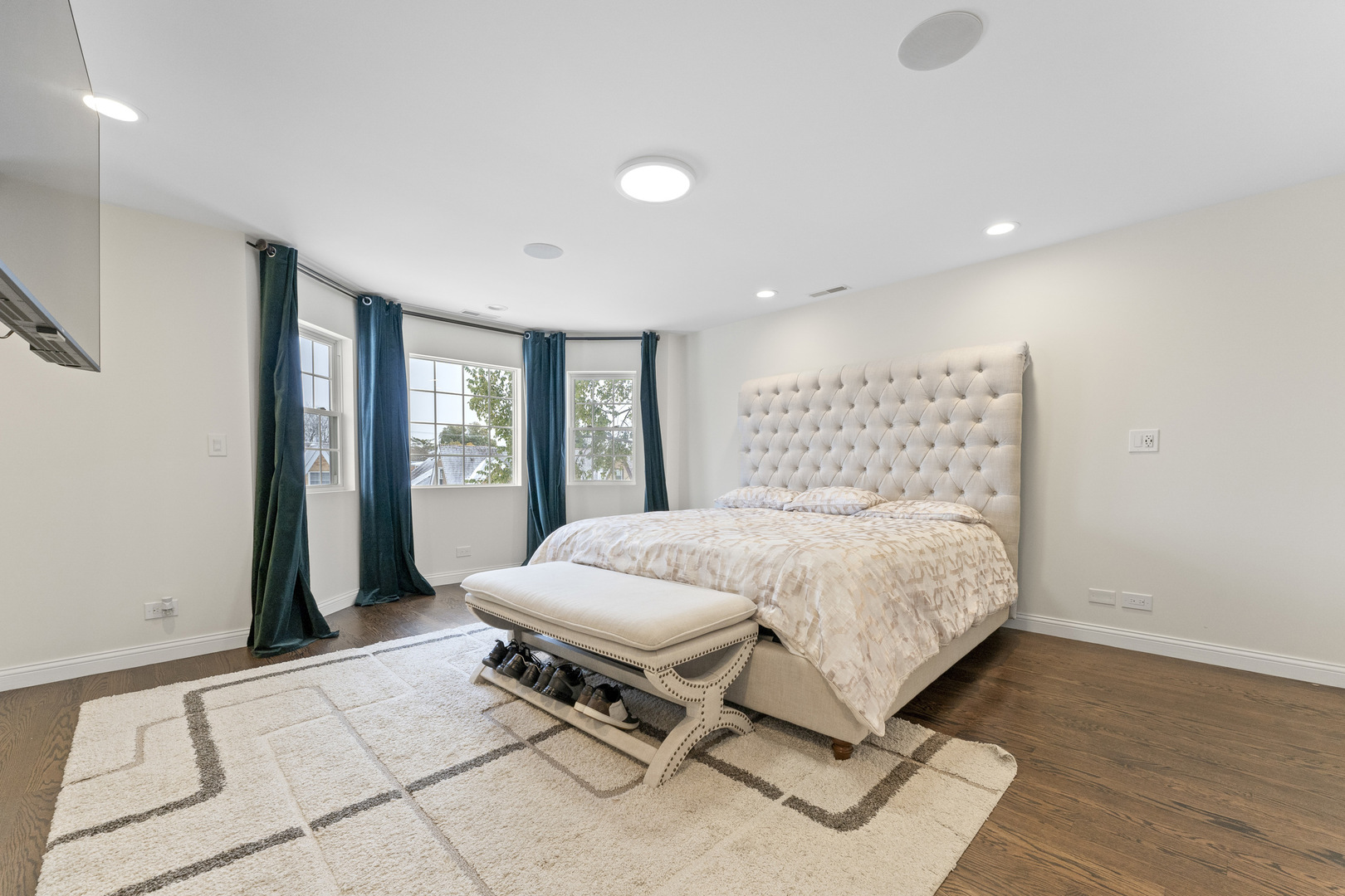 3452 North Newcastle Avenue Chicago IL 60634