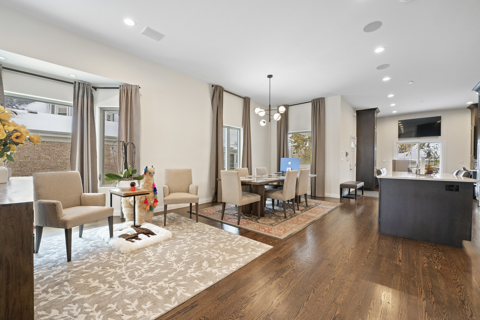 3452 North Newcastle Avenue Chicago IL 60634