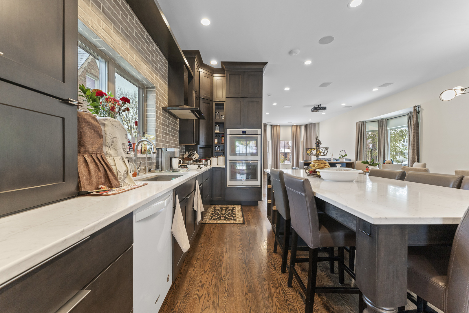 3452 North Newcastle Avenue Chicago IL 60634