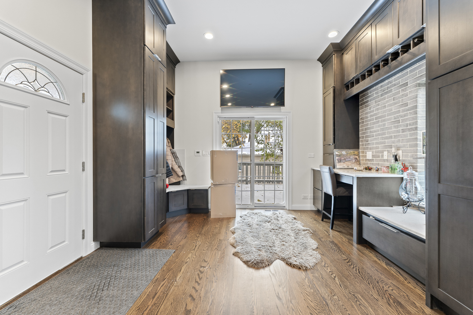 3452 North Newcastle Avenue Chicago IL 60634