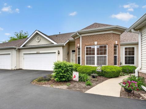 21533 Papoose Lake Court Crest Hill IL 60403