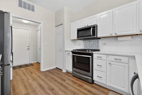 21533 Papoose Lake Court Crest Hill IL 60403