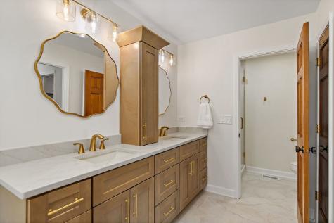 1548 Wood Creek Trail Bartlett IL 60103