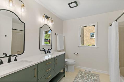 1548 Wood Creek Trail Bartlett IL 60103