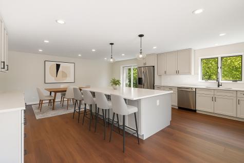 1548 Wood Creek Trail Bartlett IL 60103