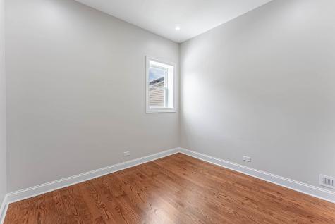 2421 West Flournoy Street Chicago IL 60612