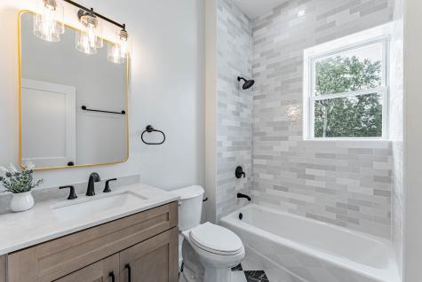 2421 West Flournoy Street Chicago IL 60612