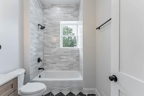 2421 West Flournoy Street Chicago IL 60612