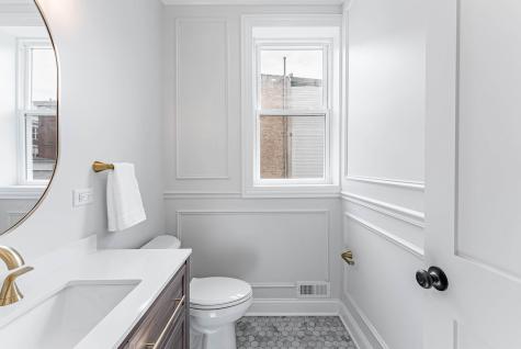 2421 West Flournoy Street Chicago IL 60612