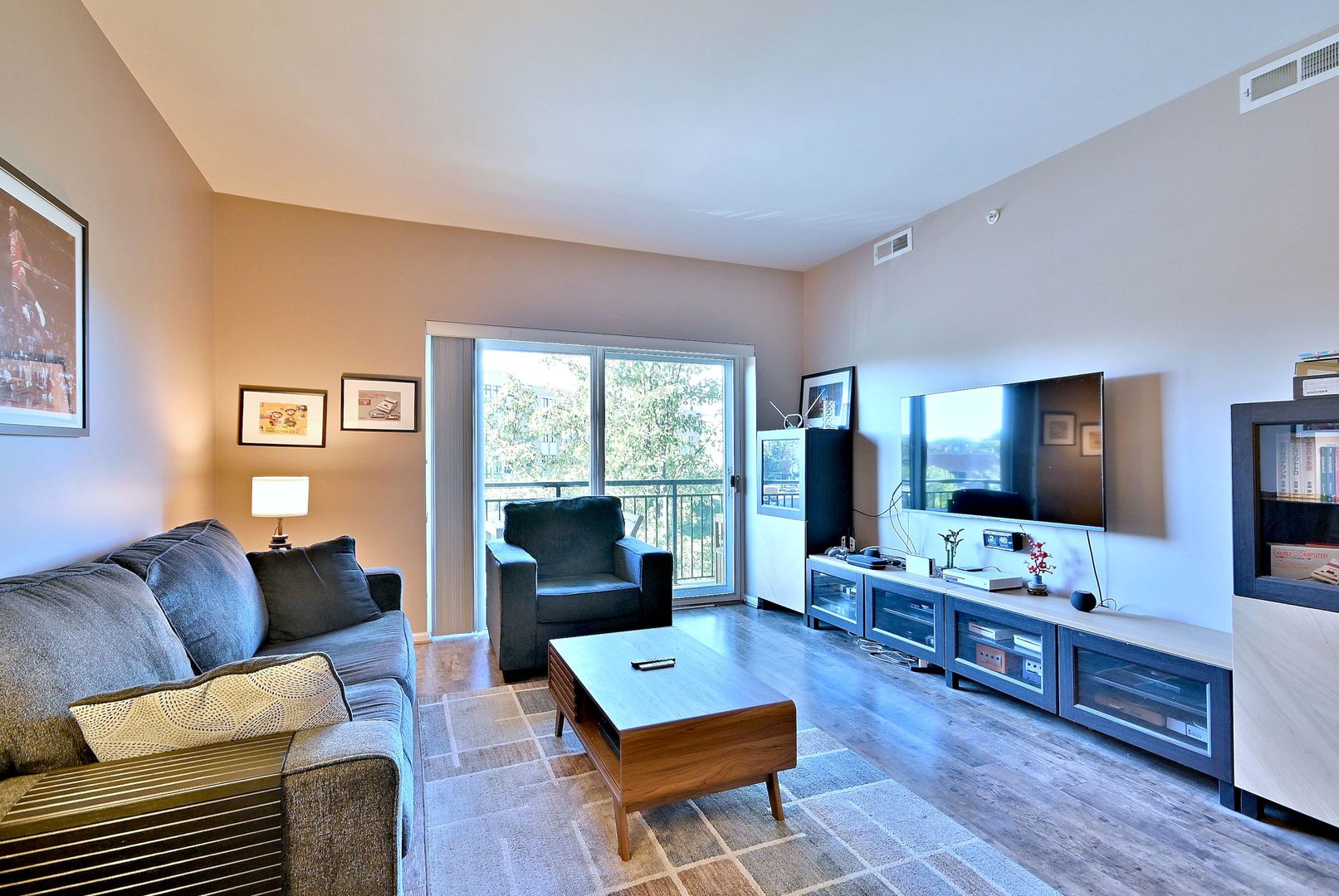 145 South York Street Elmhurst IL 60126