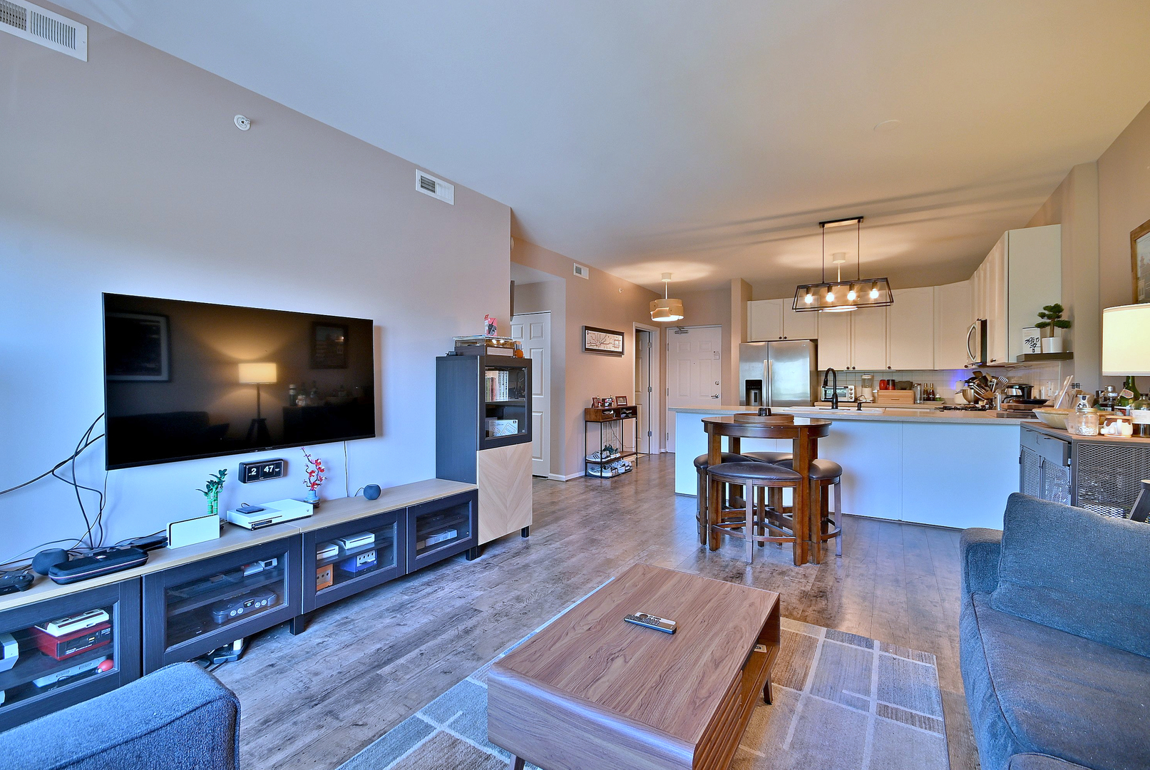 145 South York Street Elmhurst IL 60126