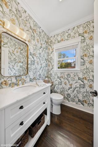 433 South Kensington Avenue La Grange IL 60525