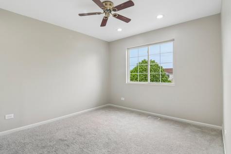 479 Foxborough Trail Bolingbrook IL 60440