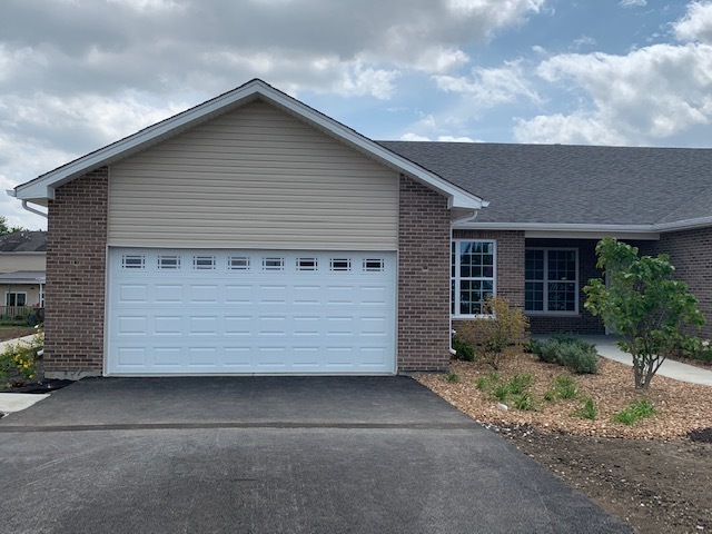 490 Ridge Lane Bolingbrook IL 60440