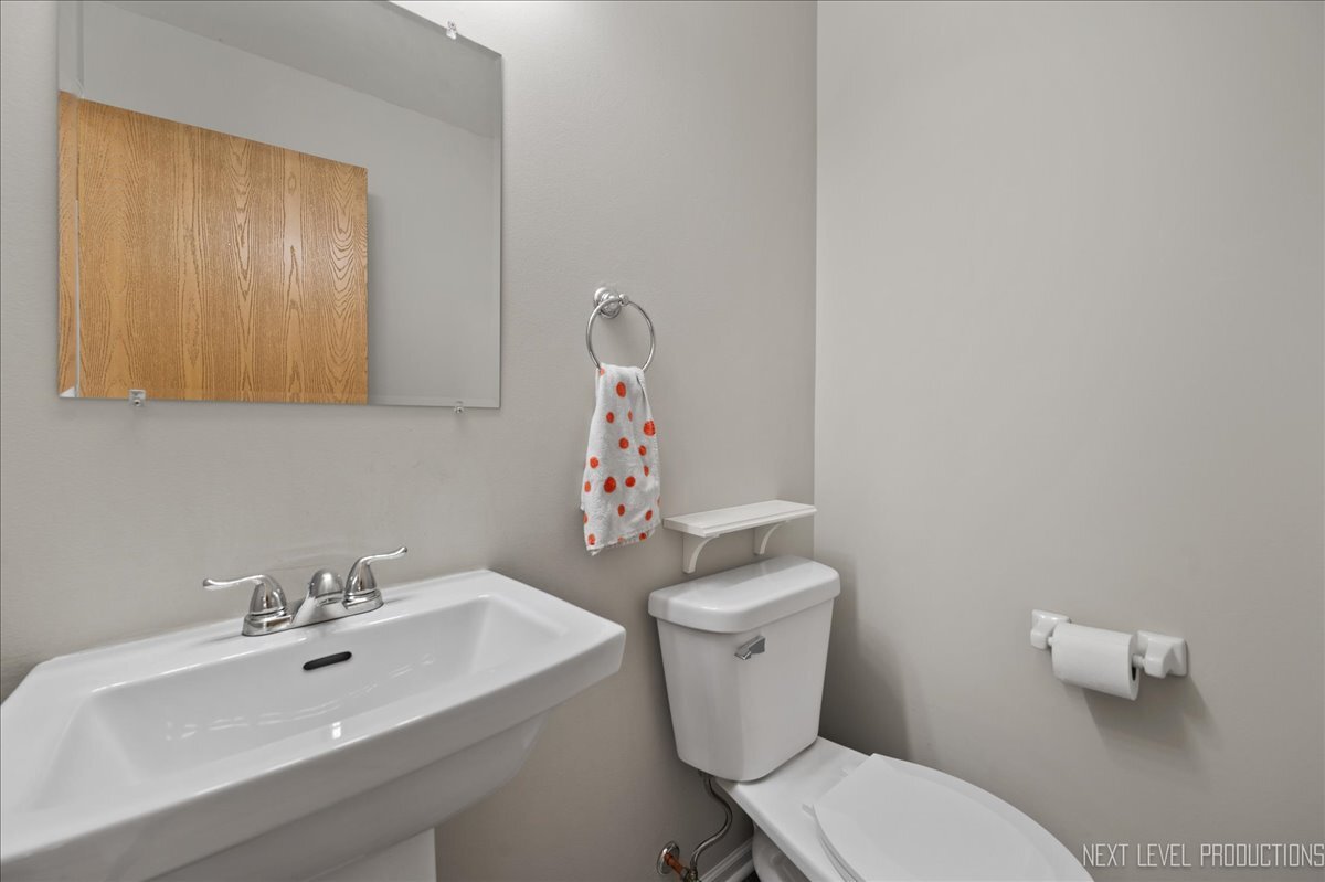 1296 Yellowpine Drive Aurora IL 60506