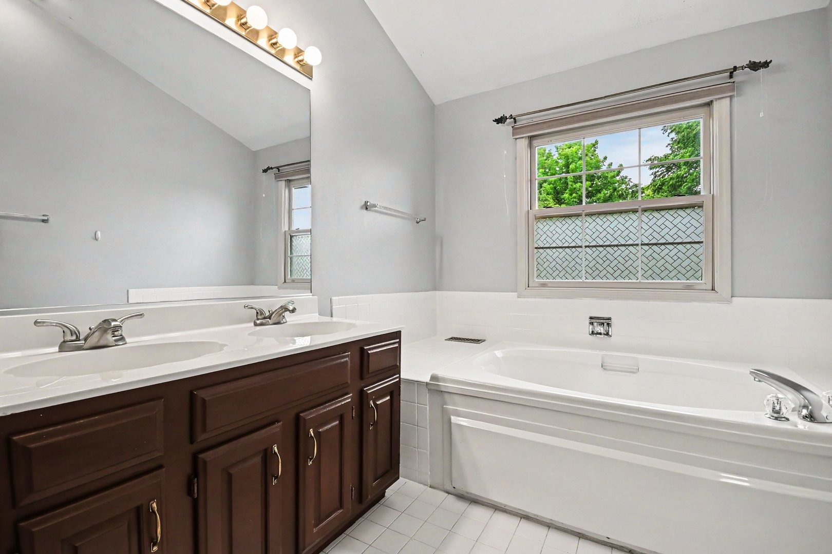 865 Warwick Lane SE Lake Zurich IL 60047