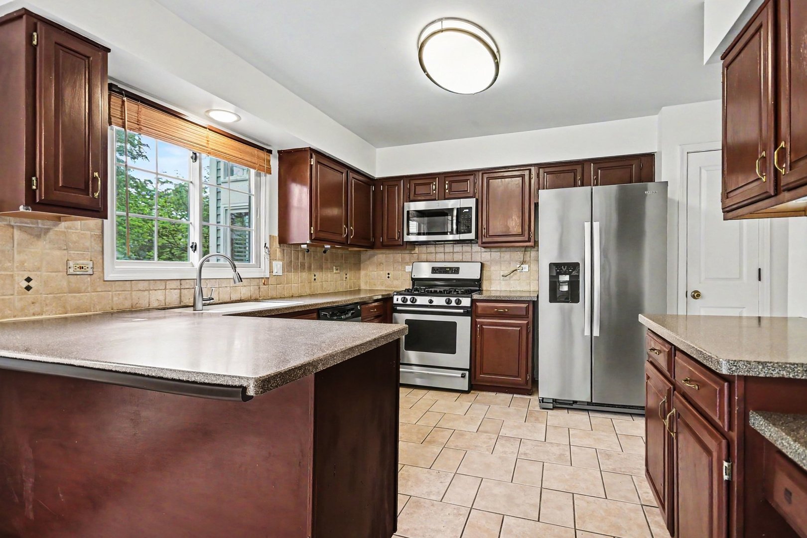 865 Warwick Lane SE Lake Zurich IL 60047