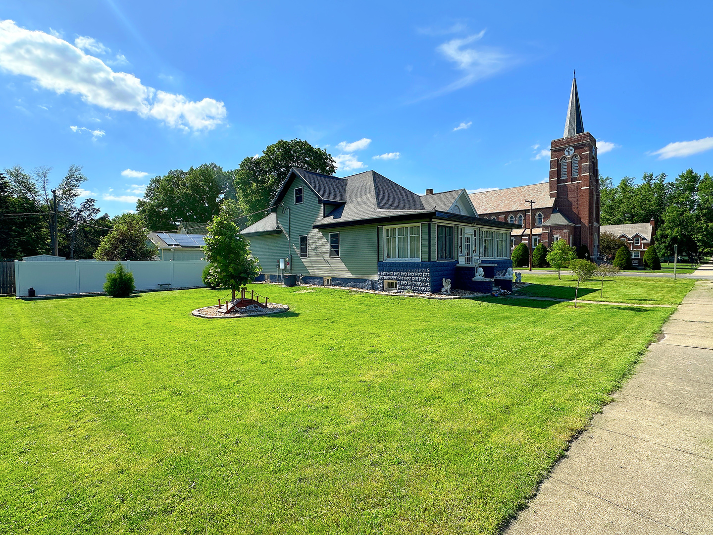 401 South Jackson Street Flanagan IL 61740