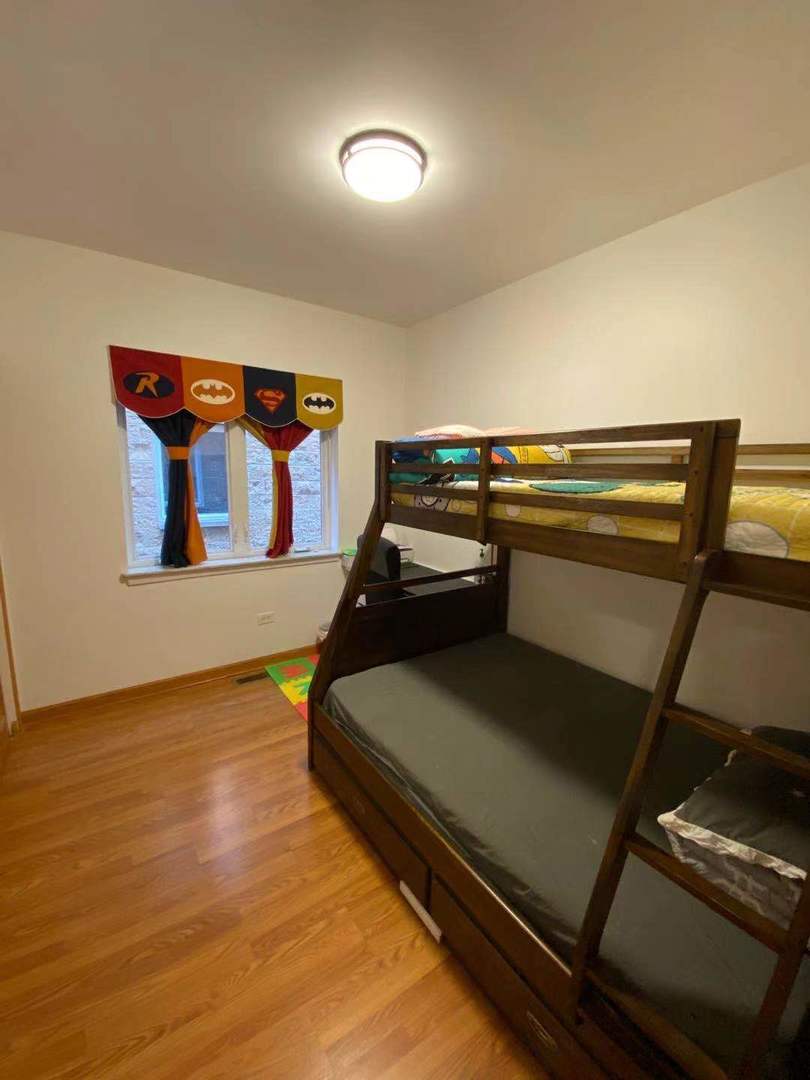 723 West 31st Street Chicago IL 60616