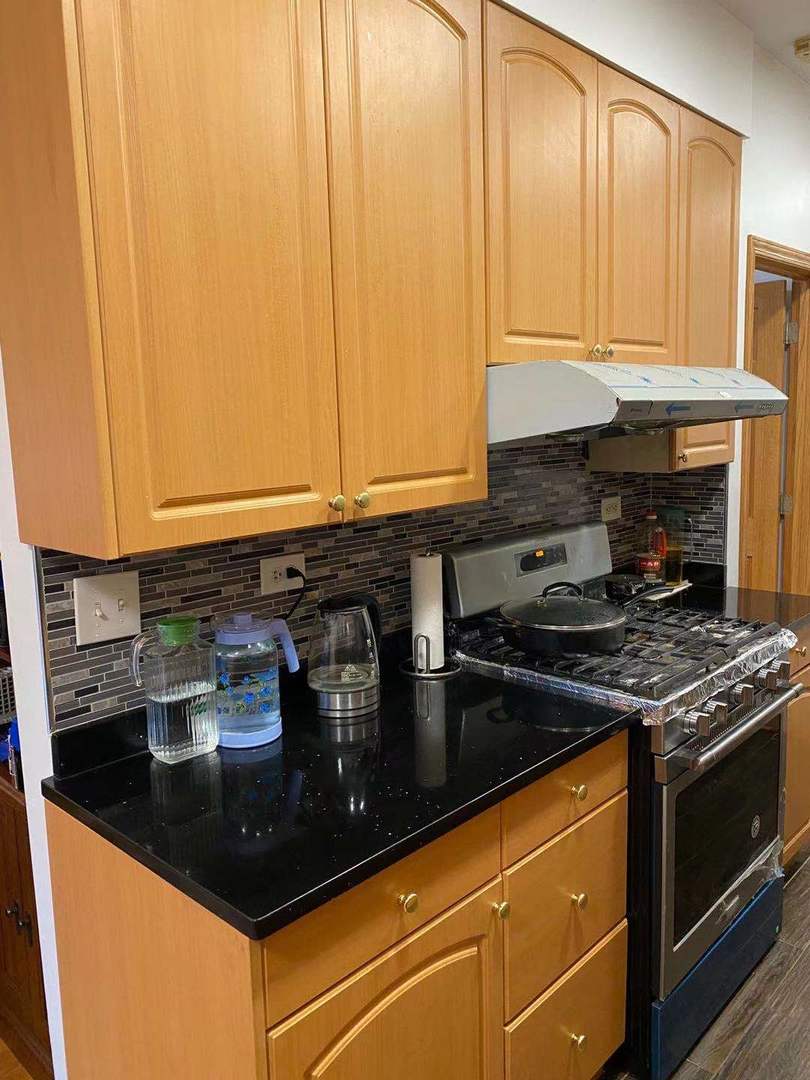 723 West 31st Street Chicago IL 60616
