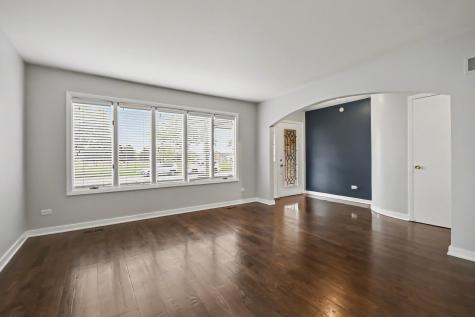 1452 Concord Avenue Westchester IL 60154